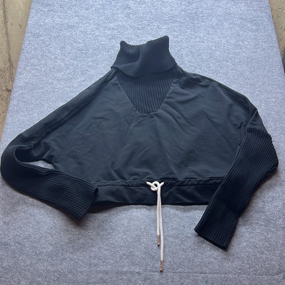 Varley Britannia Sweater Sweatshirt Cropped Long Sleeve Cowl Neck - Picture 2 of 9